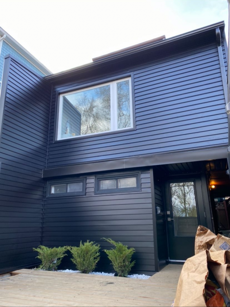 Vinyl & Aluminium Siding Installation and Repair In Toronto