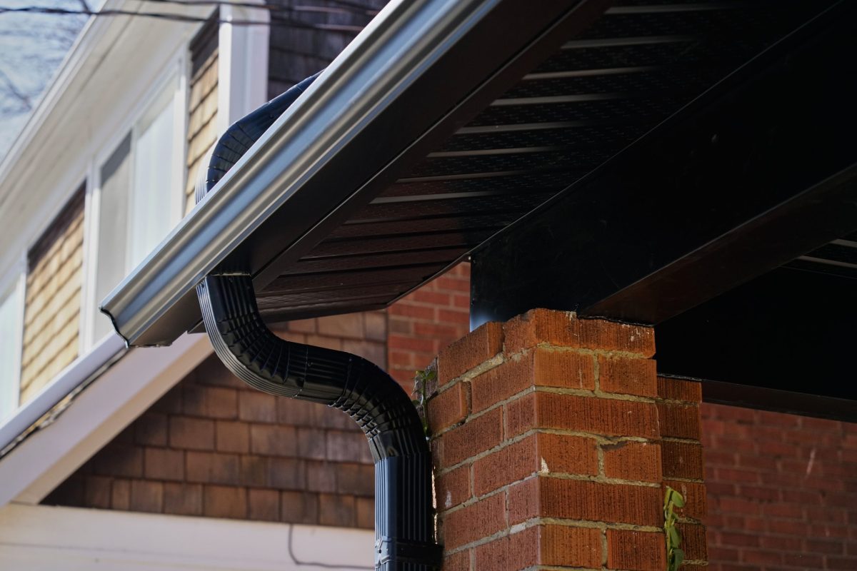 Selecting the Ideal Gutter Guards for Optimal Drainage Solutions